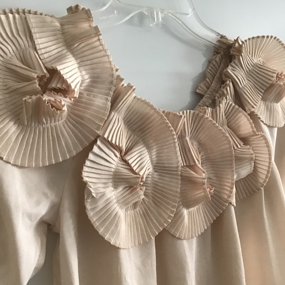 Moon Collection Beige Creme short sleeve top - Picture 2 of 4